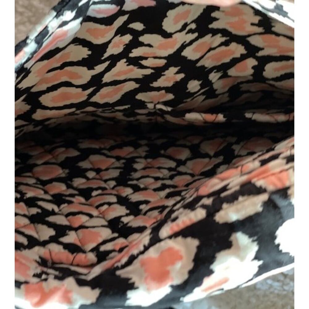 Bella Taylor Fabric Shoulder Bag EUC - Picture 3 of 5